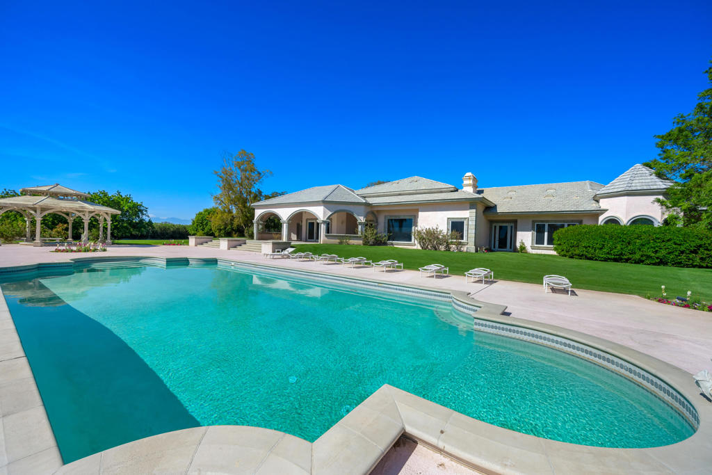 Vista Santa Rosa - Residential