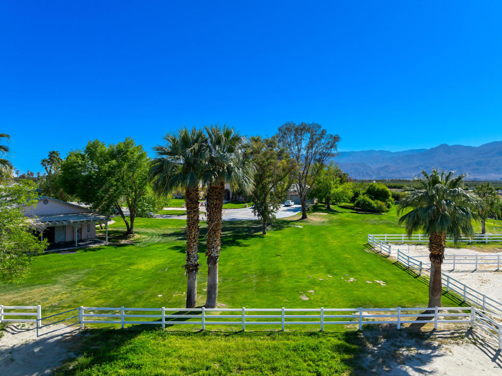 Vista Santa Rosa - Residential