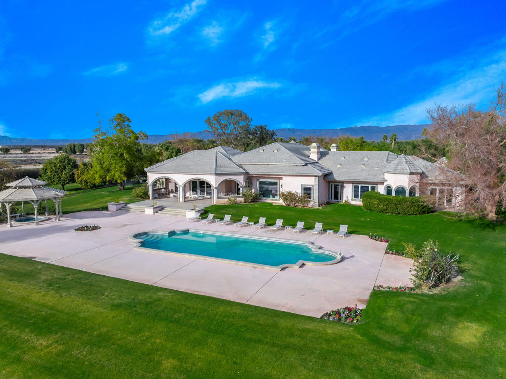 Vista Santa Rosa - Residential