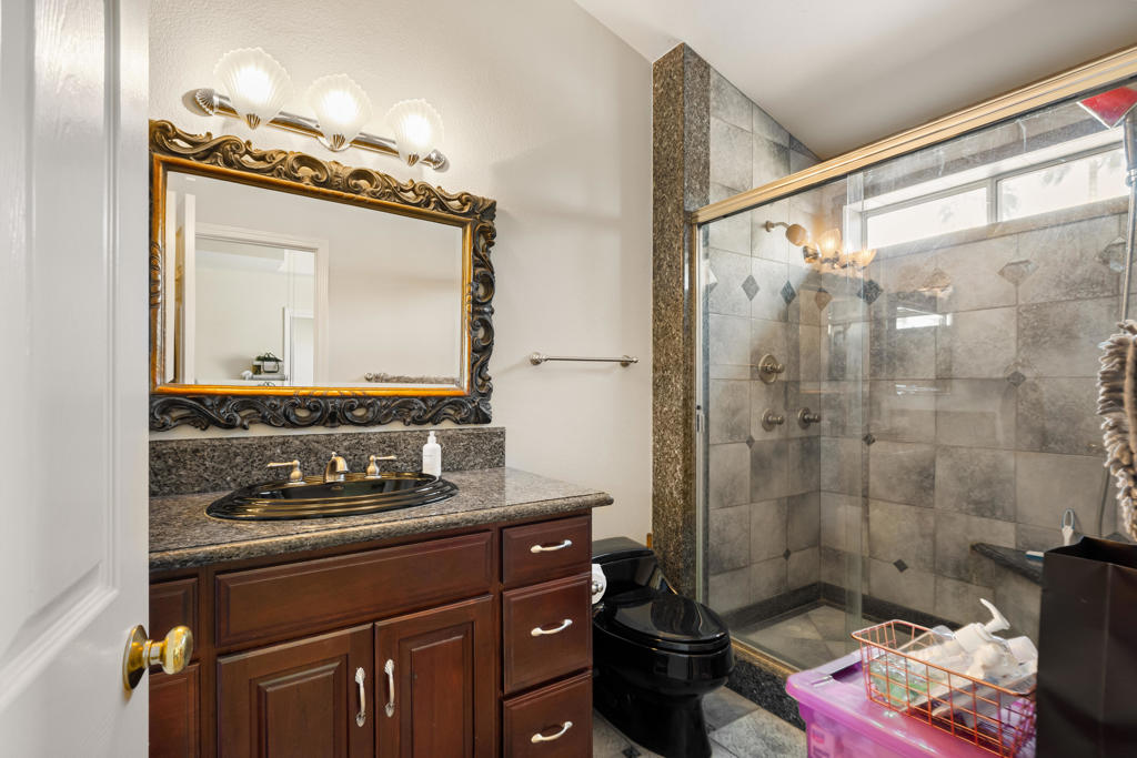 Vista Santa Rosa - Residential