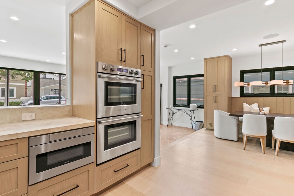 2126 Miramar Drive