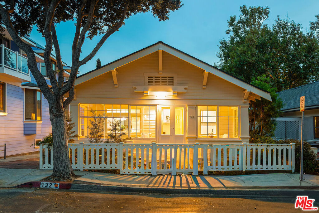 132 Wadsworth Avenue