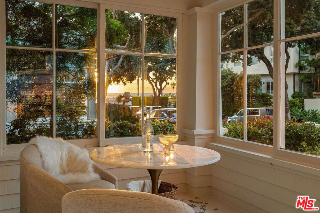 Photo of 132 Wadsworth Avenue, Santa Monica, CA 90405 (MLS # 23340751)