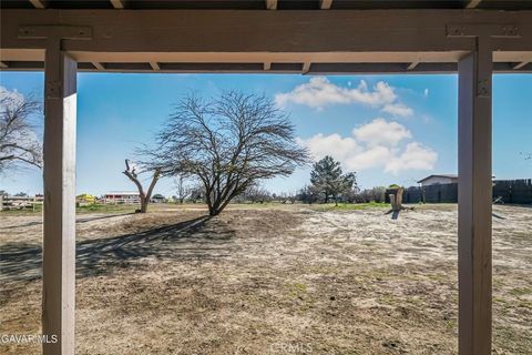 Tiny photo for 37324 97th Street East St, Littlerock, CA 93543 (MLS # SR26049528)