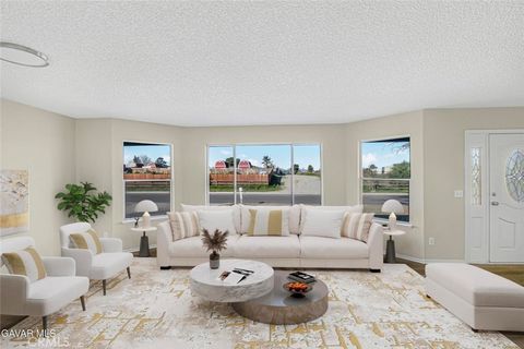 Tiny photo for 37324 97th Street East St, Littlerock, CA 93543 (MLS # SR26049528)