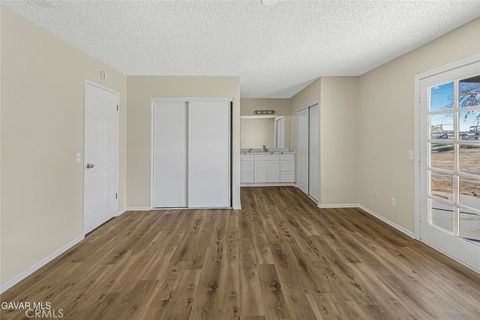 Tiny photo for 37324 97th Street East St, Littlerock, CA 93543 (MLS # SR26049528)