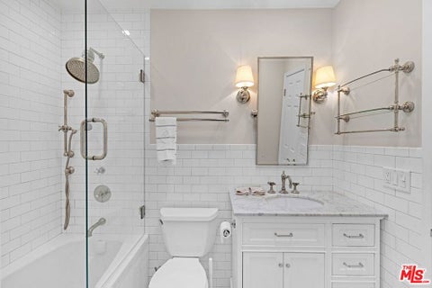 Tiny photo for 1024 5th Street #6, Santa Monica, CA 90403 (MLS # 26997347)