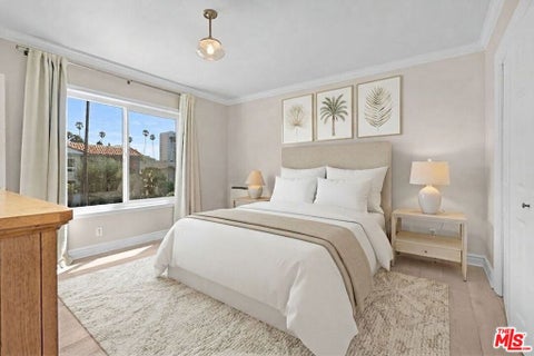 Tiny photo for 1024 5th Street #6, Santa Monica, CA 90403 (MLS # 26997347)