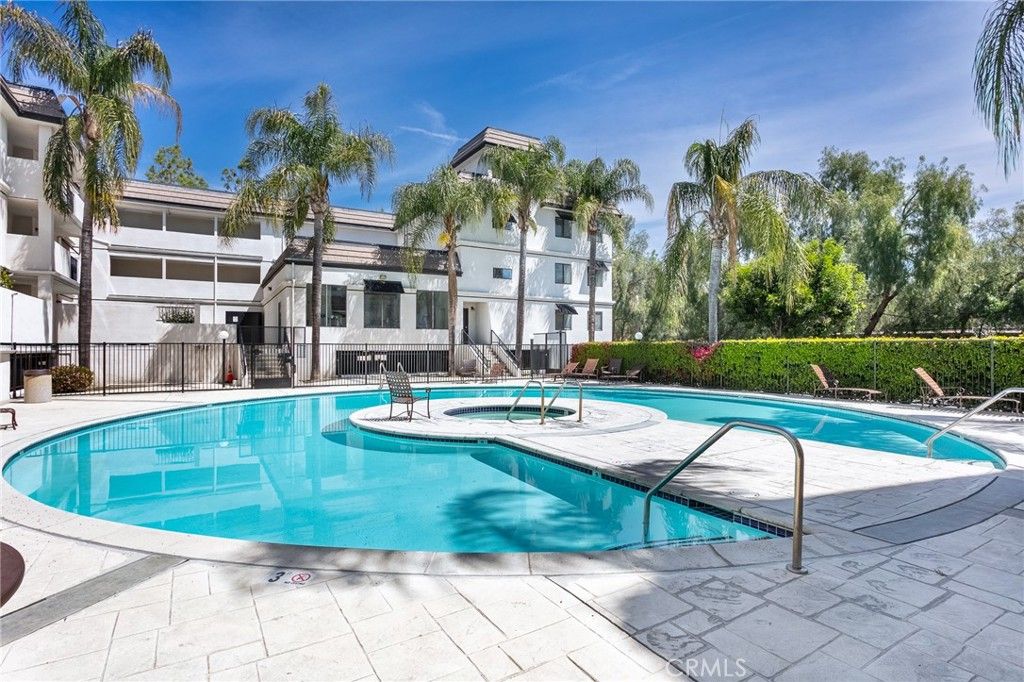Photo of 17735 Kinzie Street #112, Northridge, CA 91325 (MLS # SR25197656)