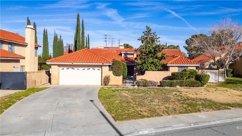 Photo of 42734 56th Street West St, Lancaster, CA 93536 (MLS # SR26042404)