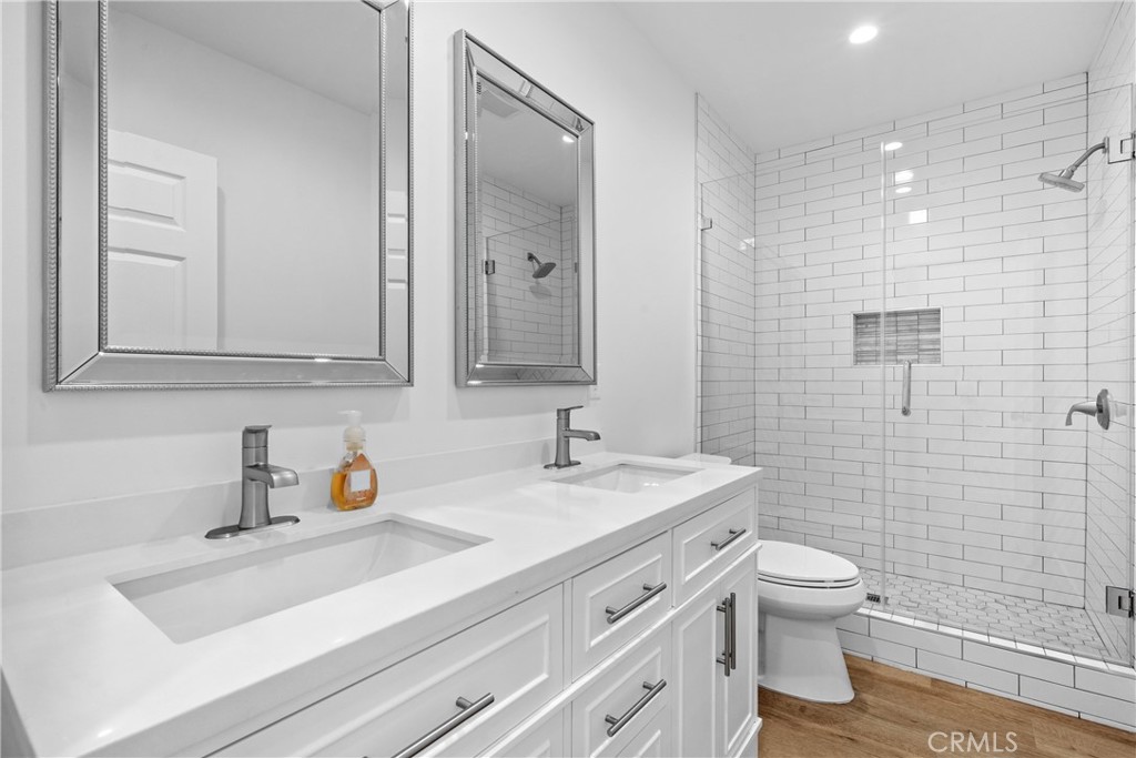 Properties 3 11018 Burnet Avenue
