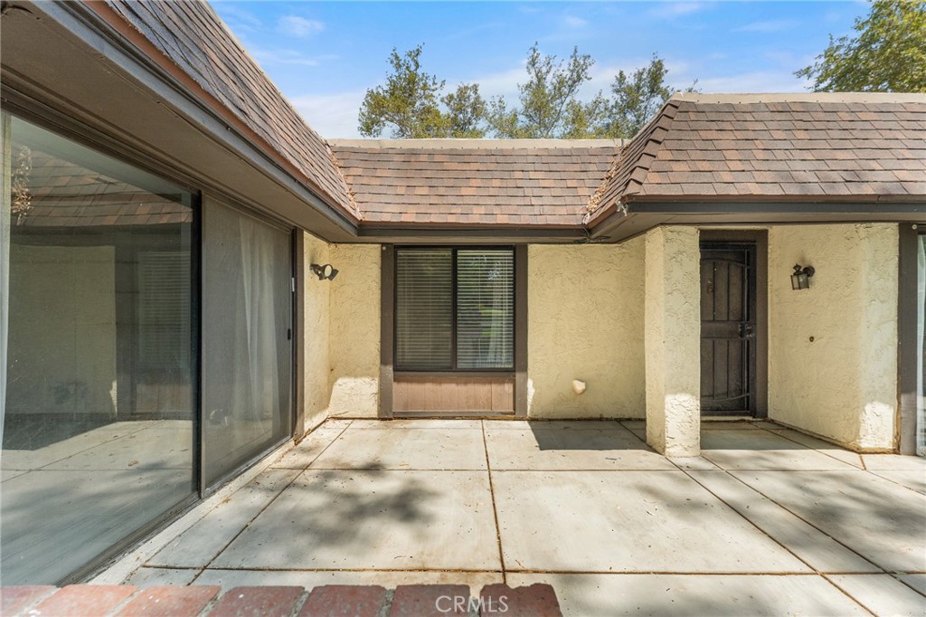 8809 Amigos Place