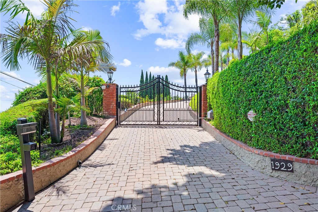 1929 Dorothea Road