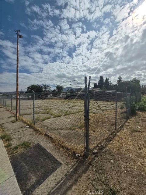 Photo of 35109 Avenue C, Yucaipa, CA 92399 (MLS # IG26162268)