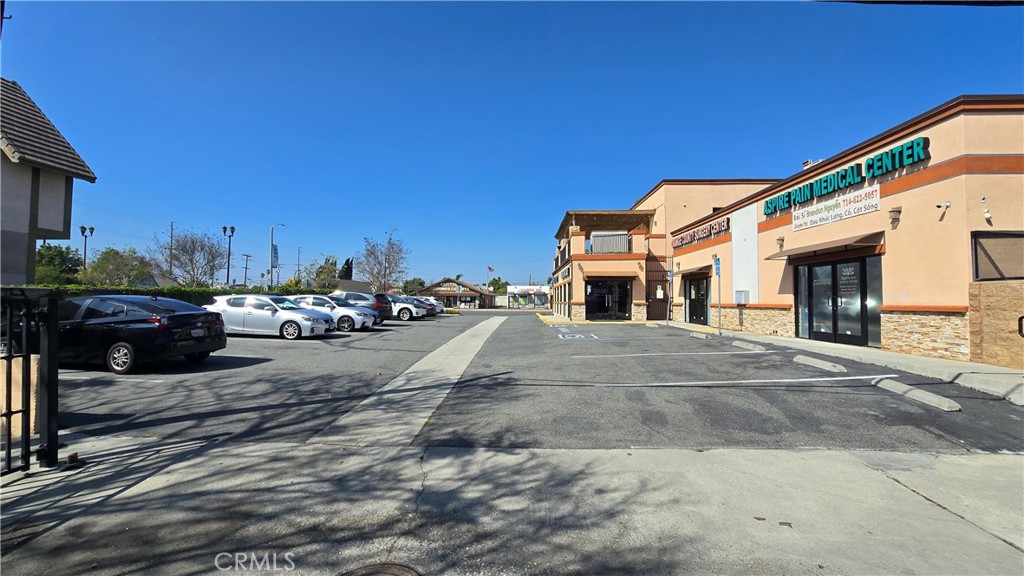 8070 Westminster Blvd