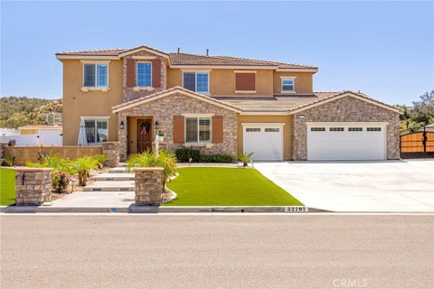 Photo of 32797 Hayden Ln, Menifee, CA 92584 (MLS # SW26231053)