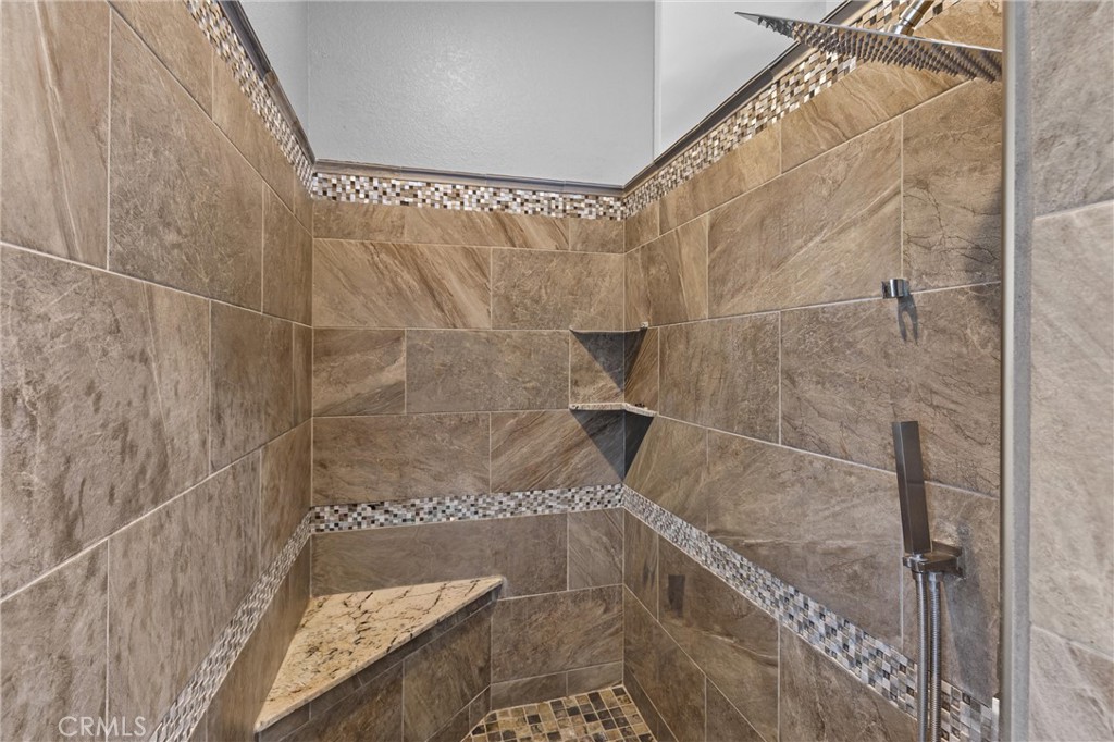 Mission Lakes (34101) - Residential