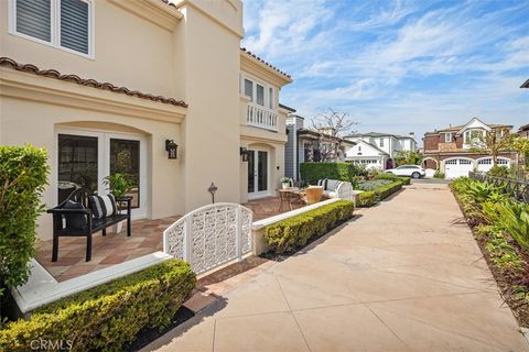 Photo of 236 Via Eboli, Newport Beach, CA 92663 (MLS # OC26073661)