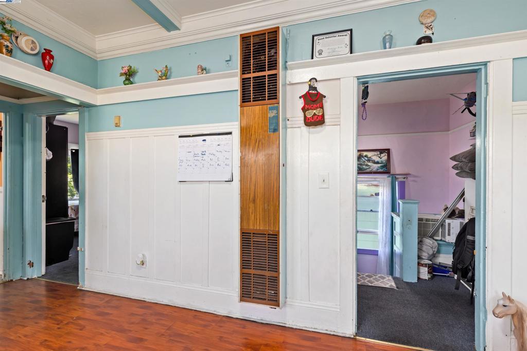WEST OAK - Residential Income