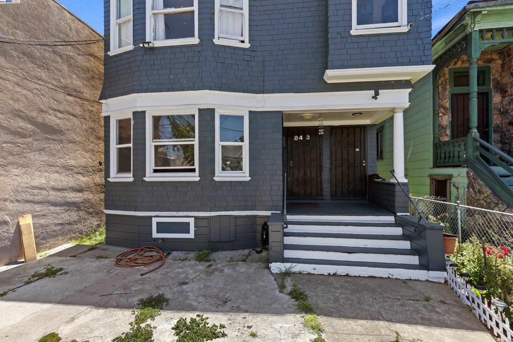 WEST OAK - Residential Income