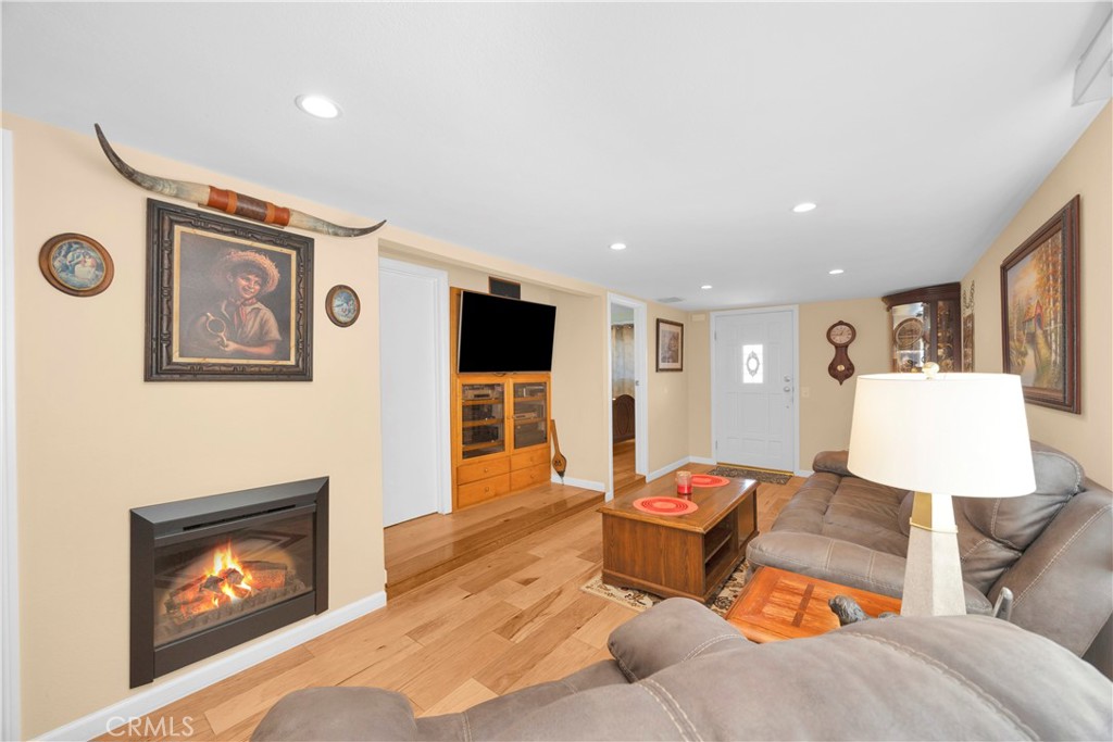 21500 Lassen St. 193