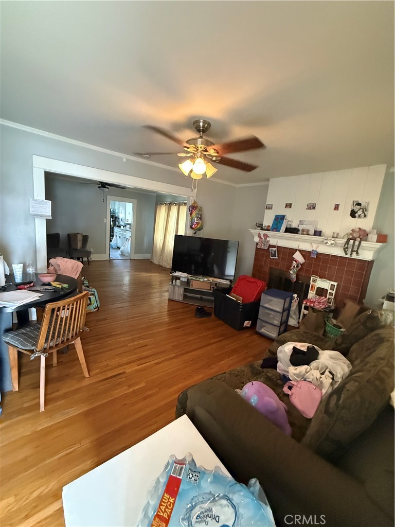 1135 W 95th