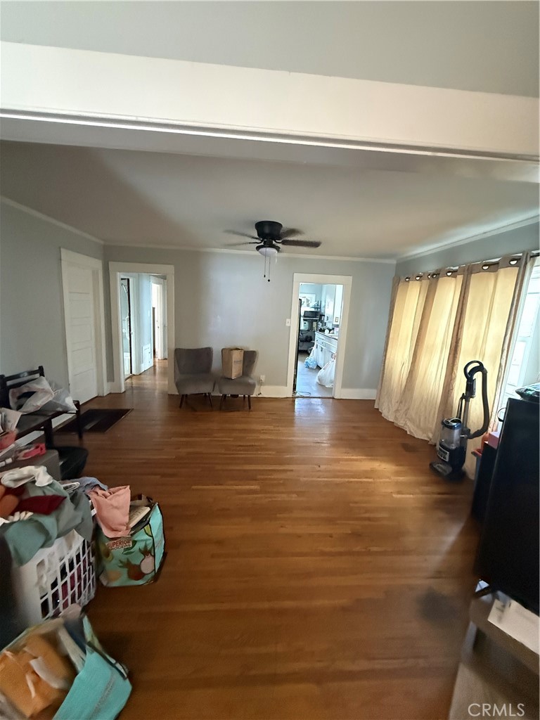 1135 W 95th