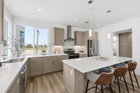 Photo of 3309 Ruffin Rd #16, San Diego, CA 92123 (MLS # 260023001SD)