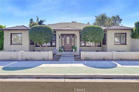 Photo of 4444 E 3rd ST, Long Beach, CA 90814 (MLS # PW26230990)