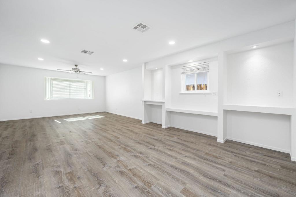Properties 2 53967 Avenida Navarro