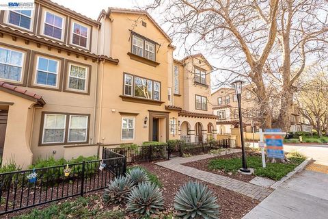 Photo of 33479 Alvarado Niles Rd Rd, Union City, CA 94587 (MLS # 41126978)