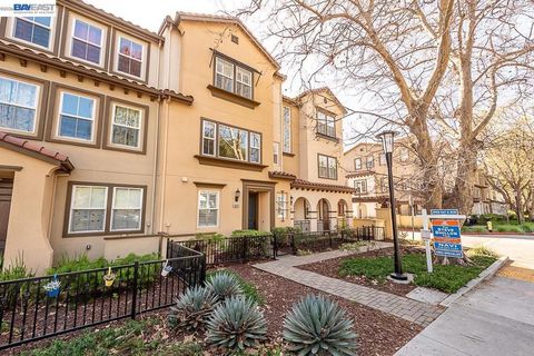 Photo of 33479 Alvarado Niles Rd Rd, Union City, CA 94587 (MLS # 41126978)