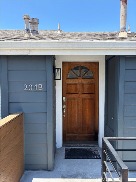 Photo of 345 Avocado ST, Costa Mesa, CA 92627 (MLS # OC26140777)
