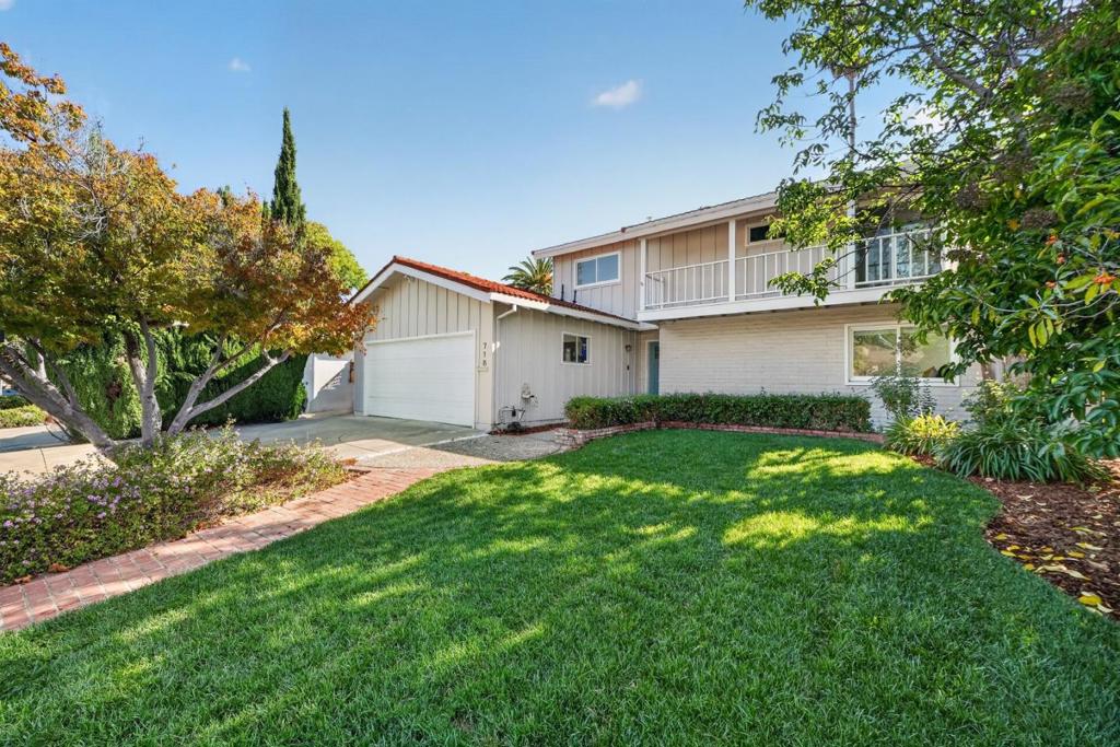 718 Henderson Avenue