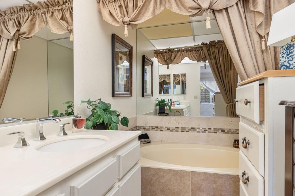 Santa Rosa Cove Coun - Residential