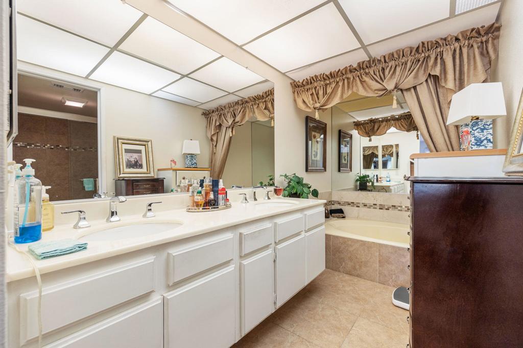 Santa Rosa Cove Coun - Residential