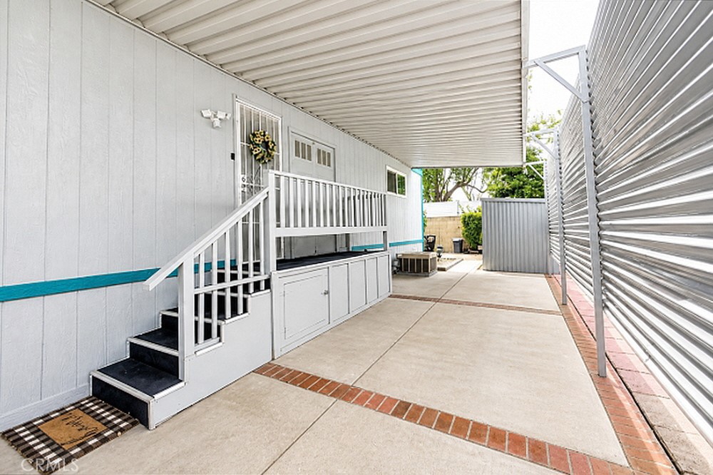 1001 W Lambert Road 55