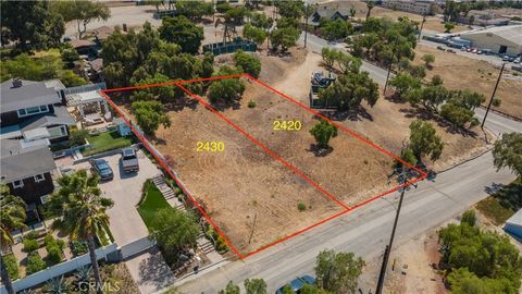 Photo of 2430 Gaviota Avenue, Signal Hill, CA 90755 (MLS # CV25214967) Photo of 2430 Gaviota Avenue, Signal Hill, CA 90755 (MLS # CV25214967)