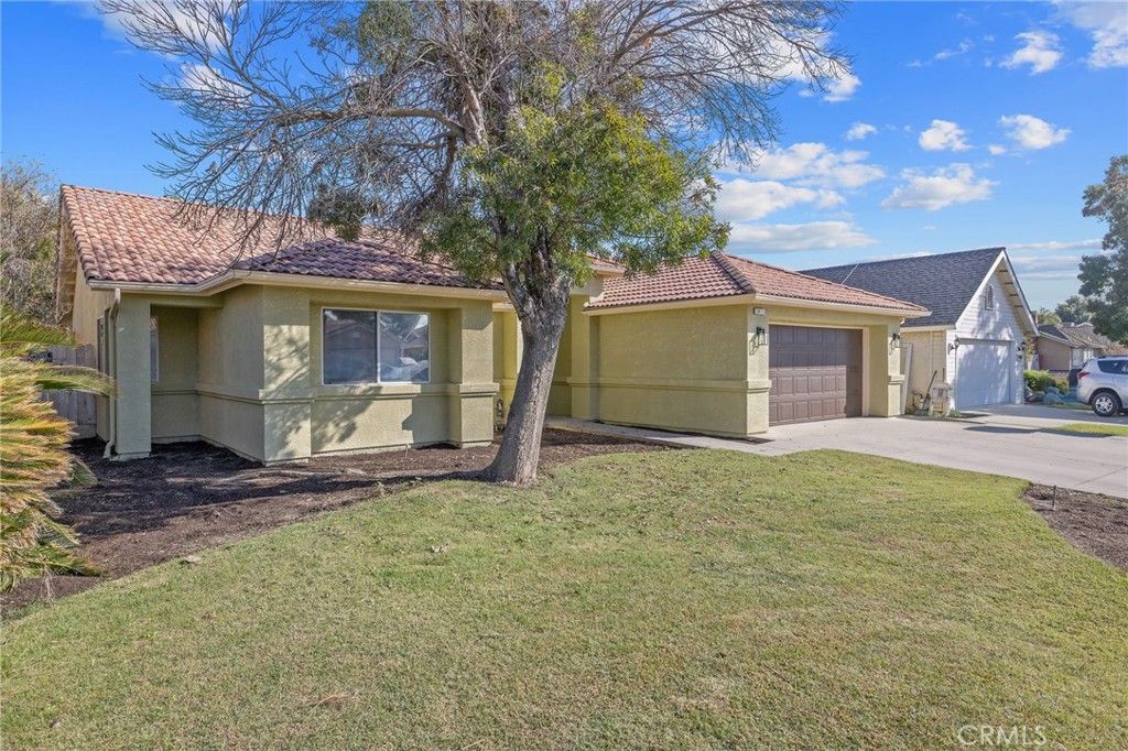 Photo of 2411 Cottonwood Drive, Hanford, CA 93230 (MLS # FR25249414)