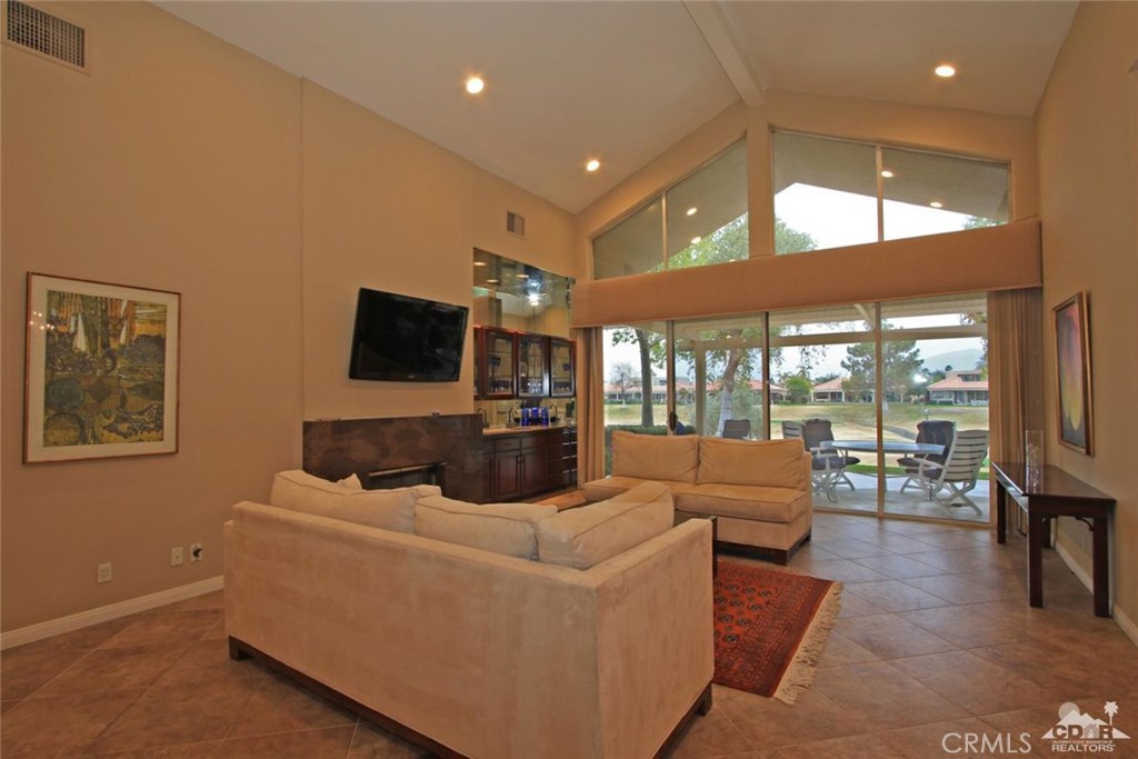 Mission Hills East - Residential