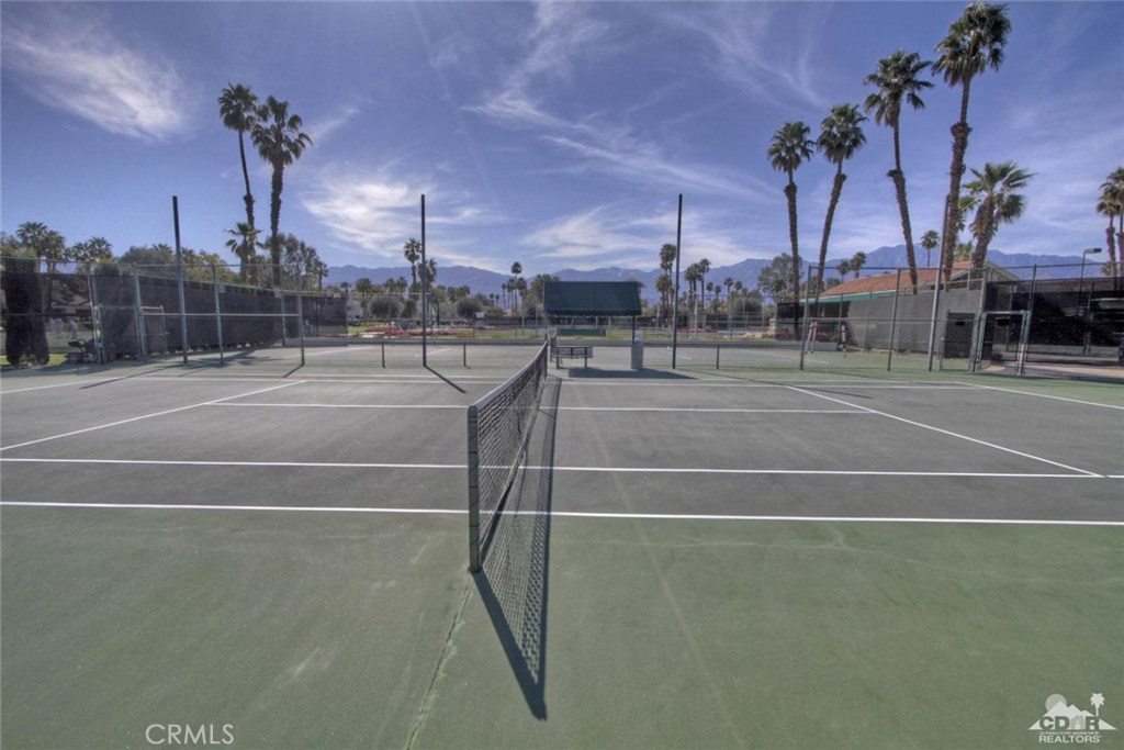 Mission Hills East - Residential