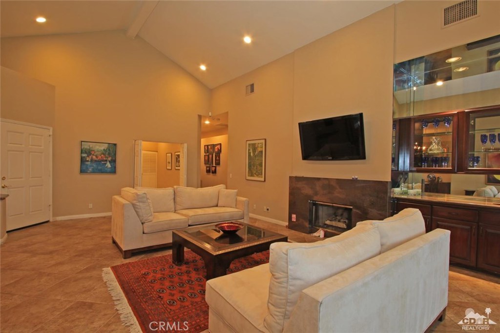 Mission Hills East - Residential