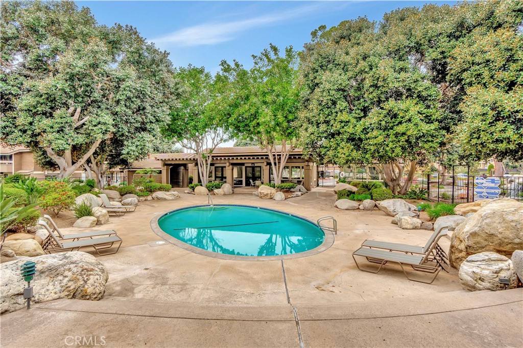 Irvine Springs (IS) - Residential