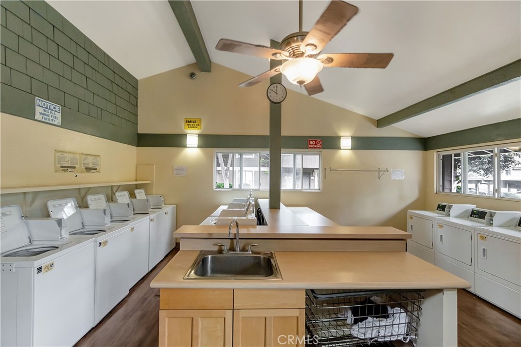 Irvine Springs (IS) - Residential