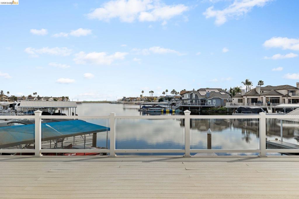1147 Willow Lake Rd