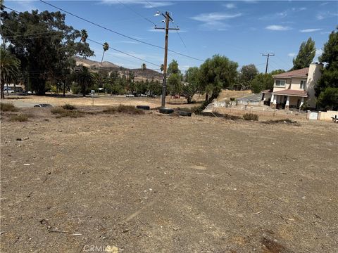 Photo of 0 Illinois, Lake Elsinore, CA 92530 (MLS # CV26024966)