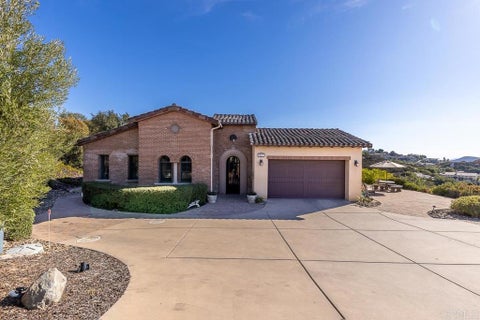 Photo of 29472 Welk Highland Dr. Dr, Escondido, CA 92026 (MLS # NDP2607231)