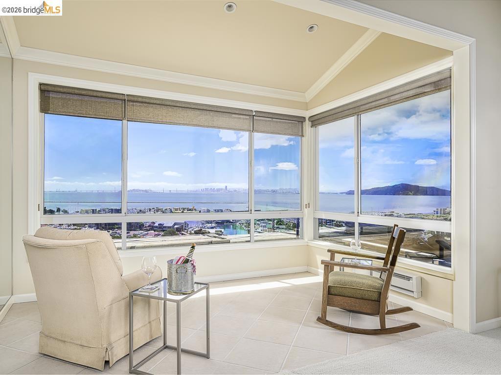 1400 Pinnacle Ct 401