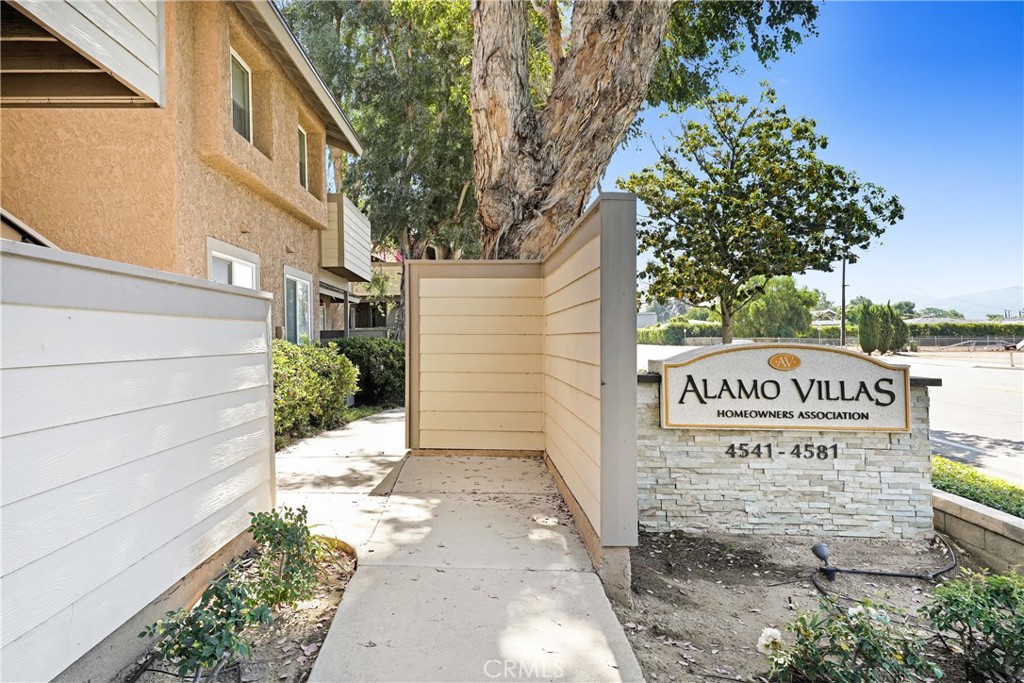 Discover this charming top floor end unit Condo consisting of 1-bedroom, 1-bath that offers comfort, space, and incredible value. With a bright and functional layout, this home features the convenience of in-unit laundry and is ready for your personal touch and style. Ideally located near shopping, dining, and major freeways—don’t miss this opportunity to build equity and make this home truly your own.