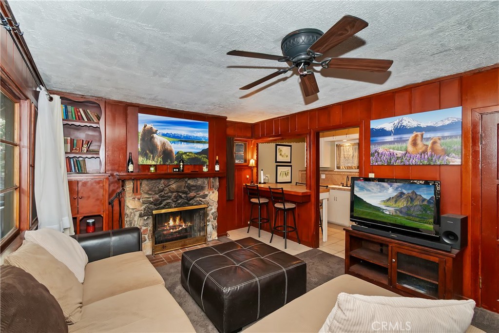 Crestline (CRES) - Residential